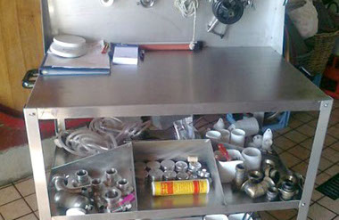 Carrello porta accesori per cantine